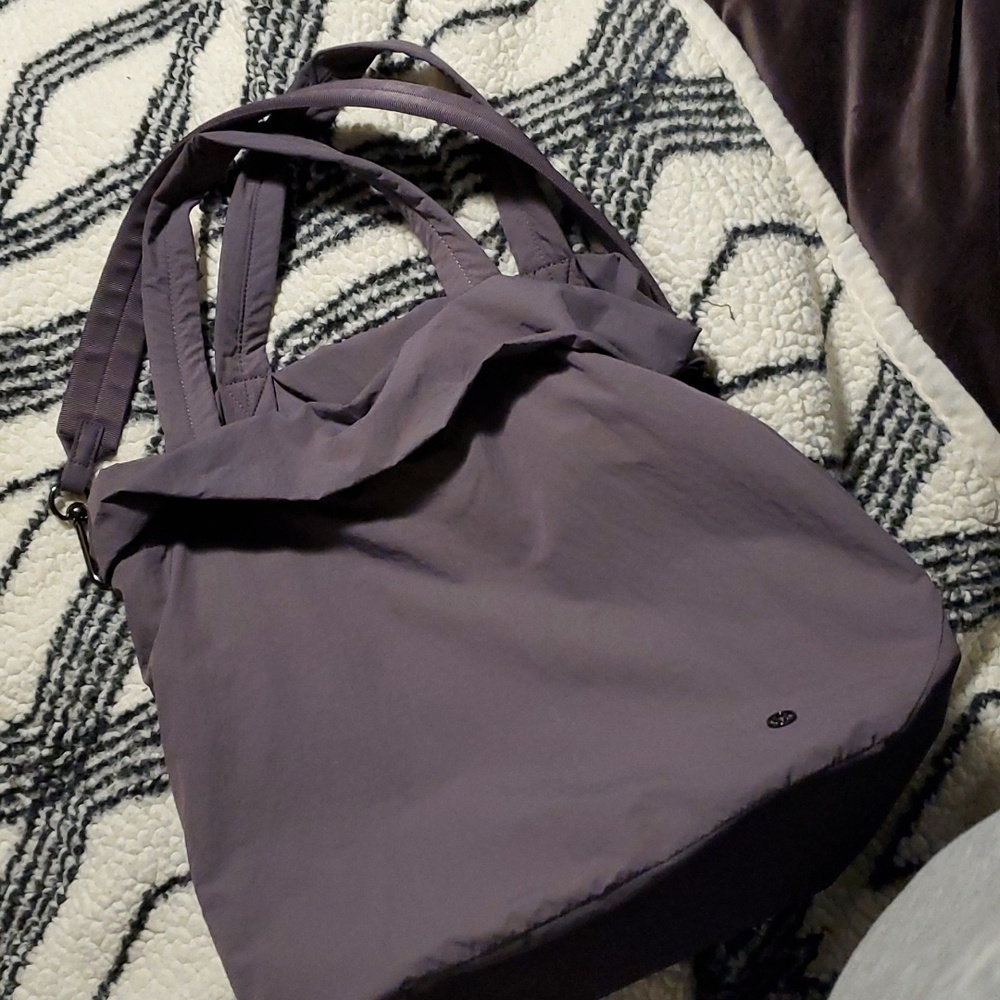 Lululemon Large On My Level Bag